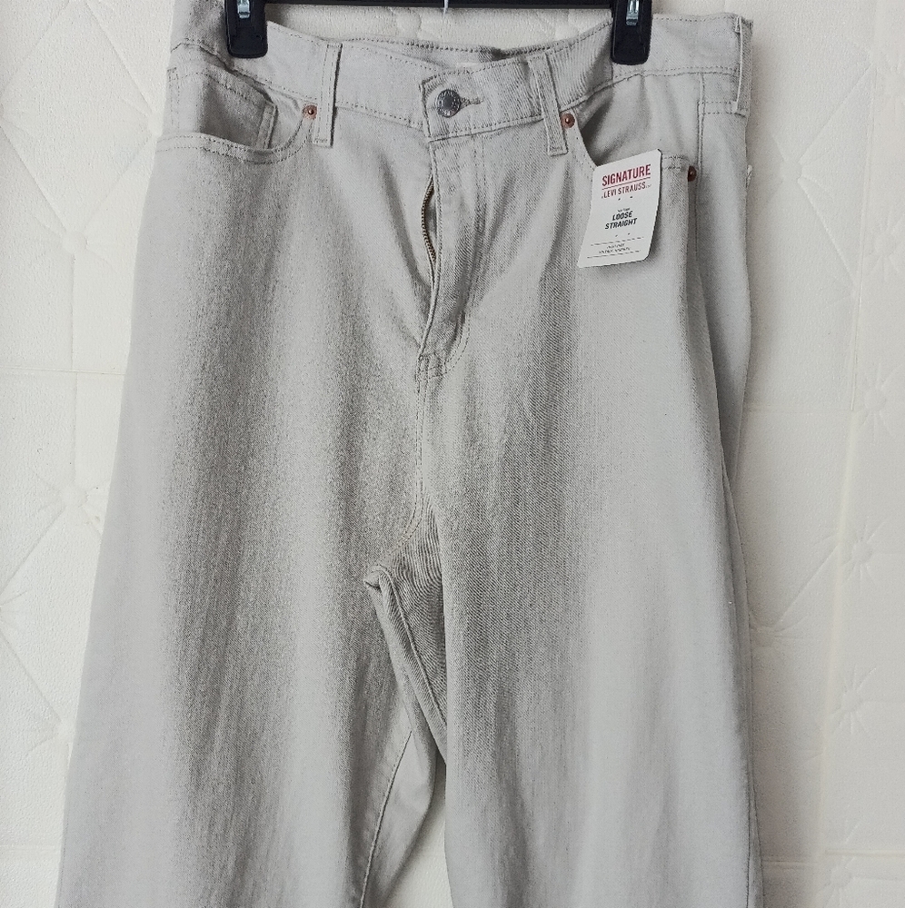 Levi's Signature Loose Straight Leg High Rise Jeans